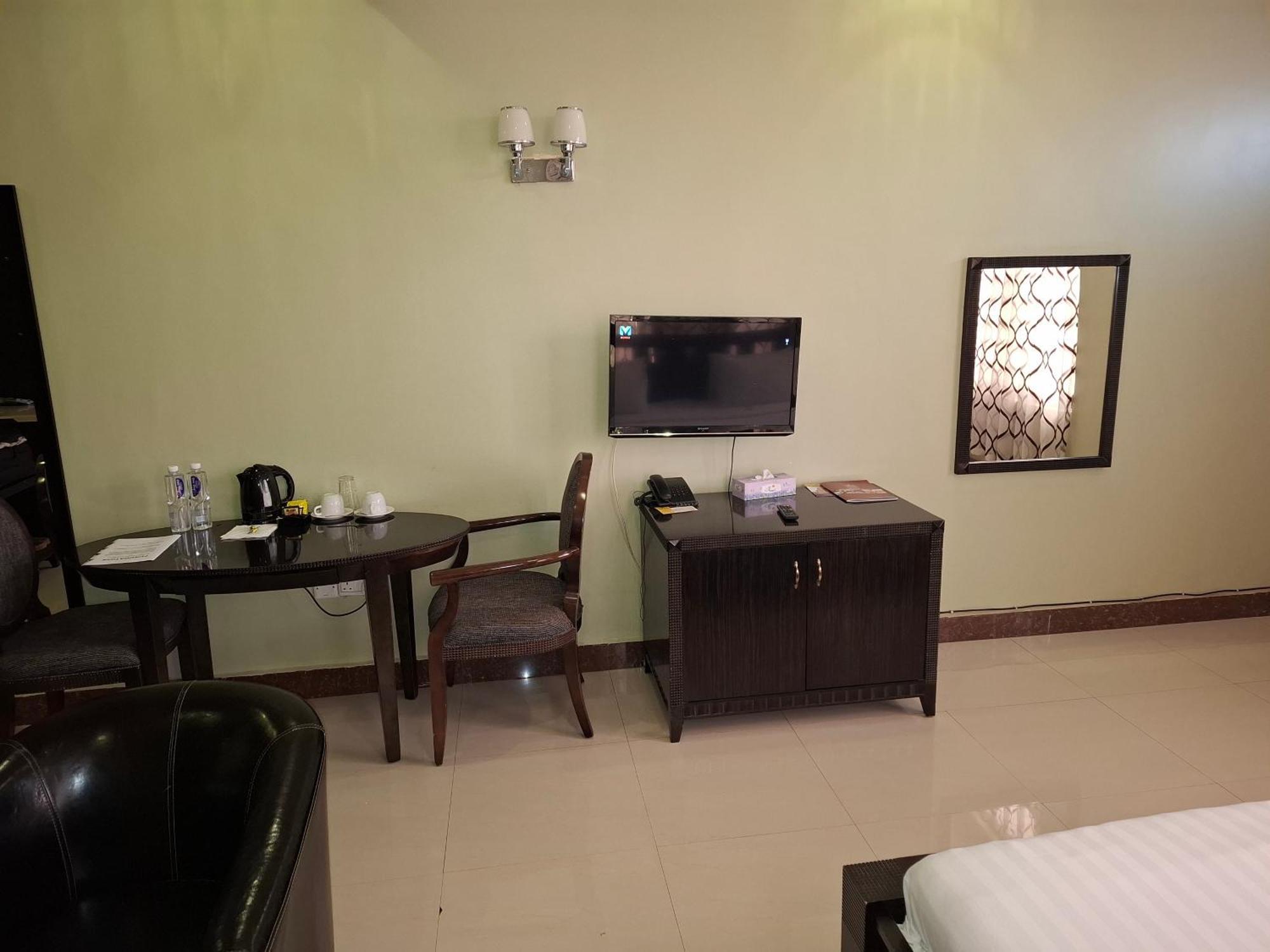 Flomi Hotel Morogoro Экстерьер фото
