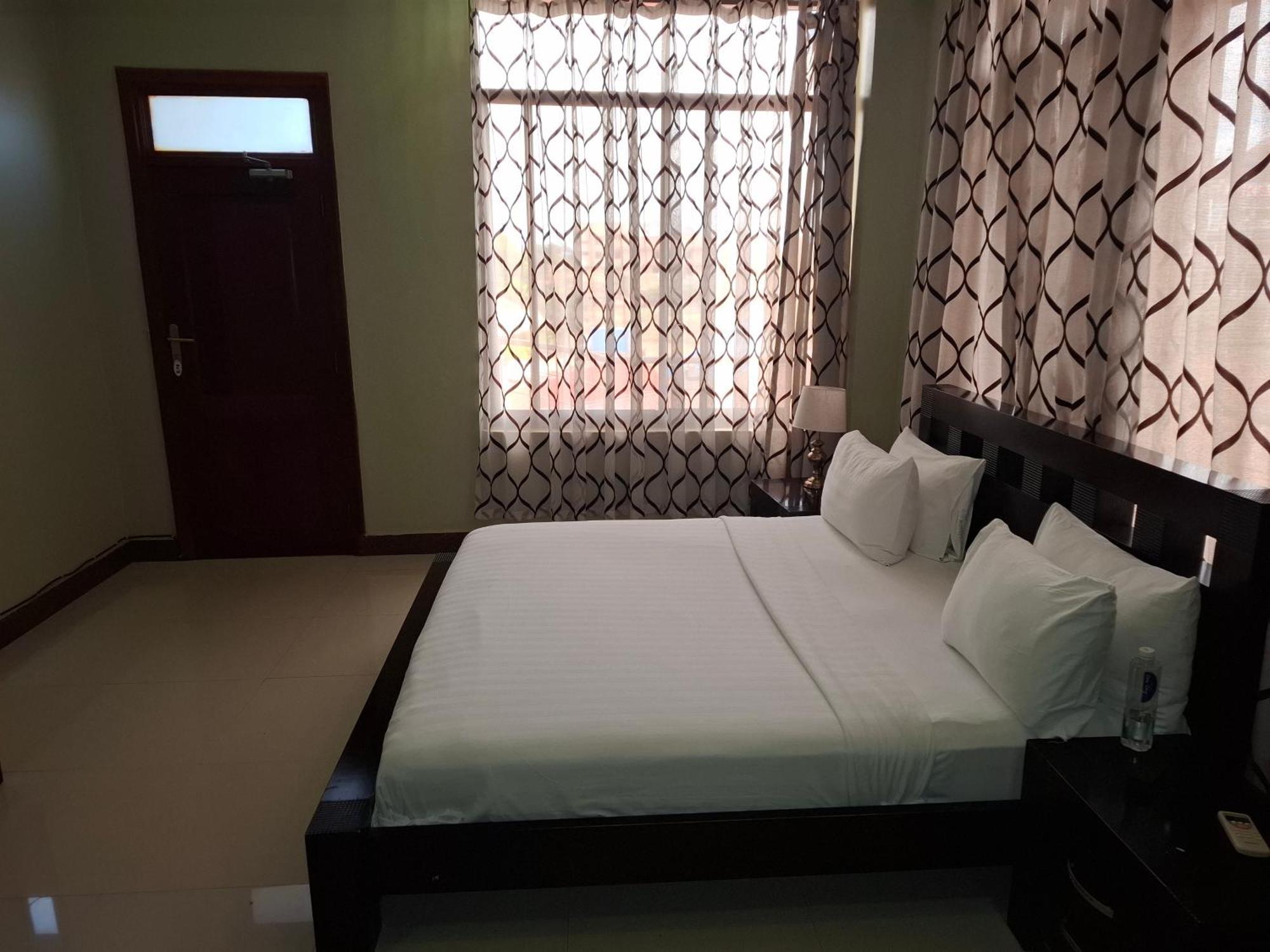 Flomi Hotel Morogoro Экстерьер фото
